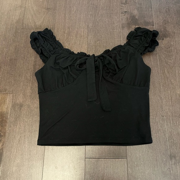 ReVamped Black Ruffle Top Trim - Picture 1 of 4